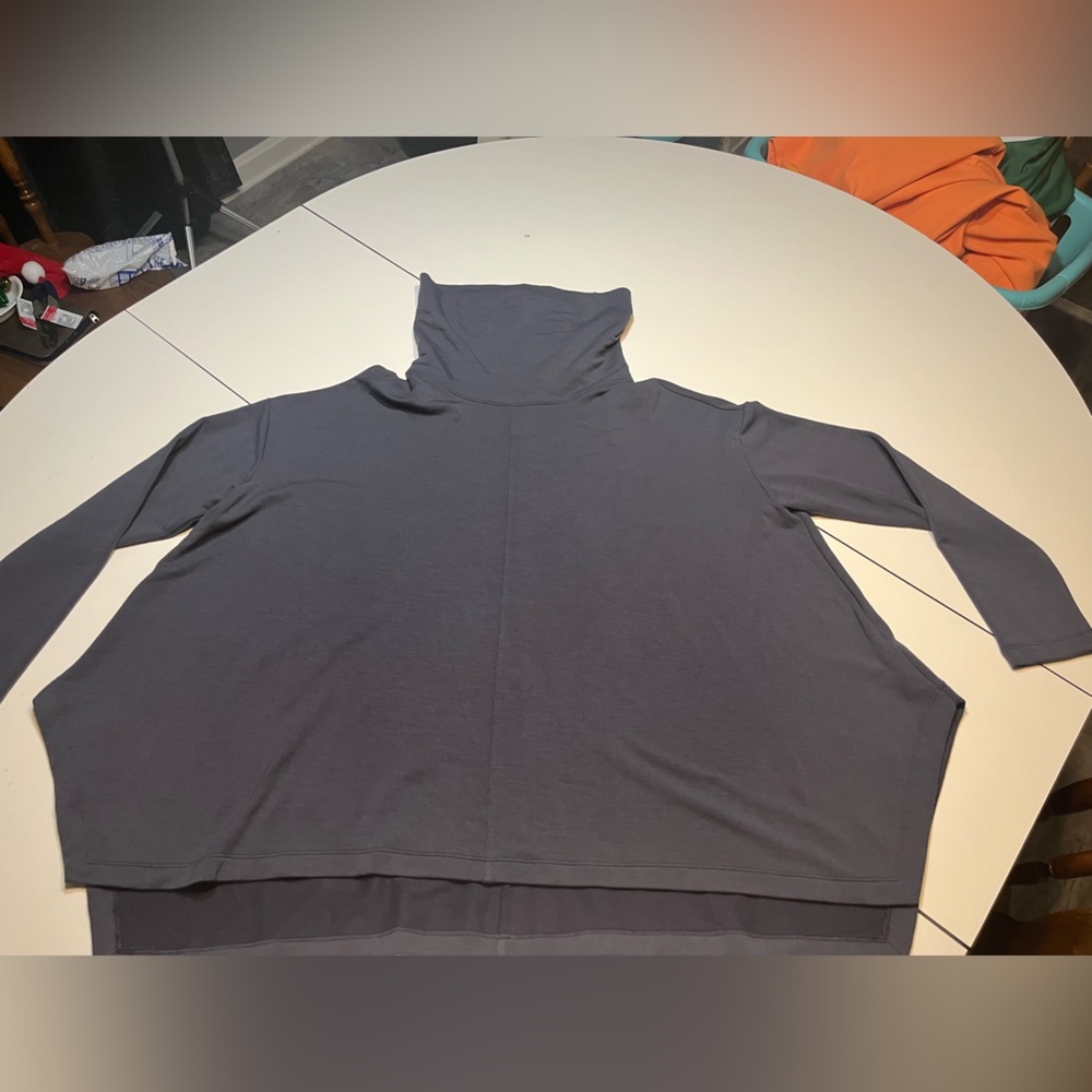 Athleta charcoal gray cowl neck tunic sweatshirt women’s medium pullover style